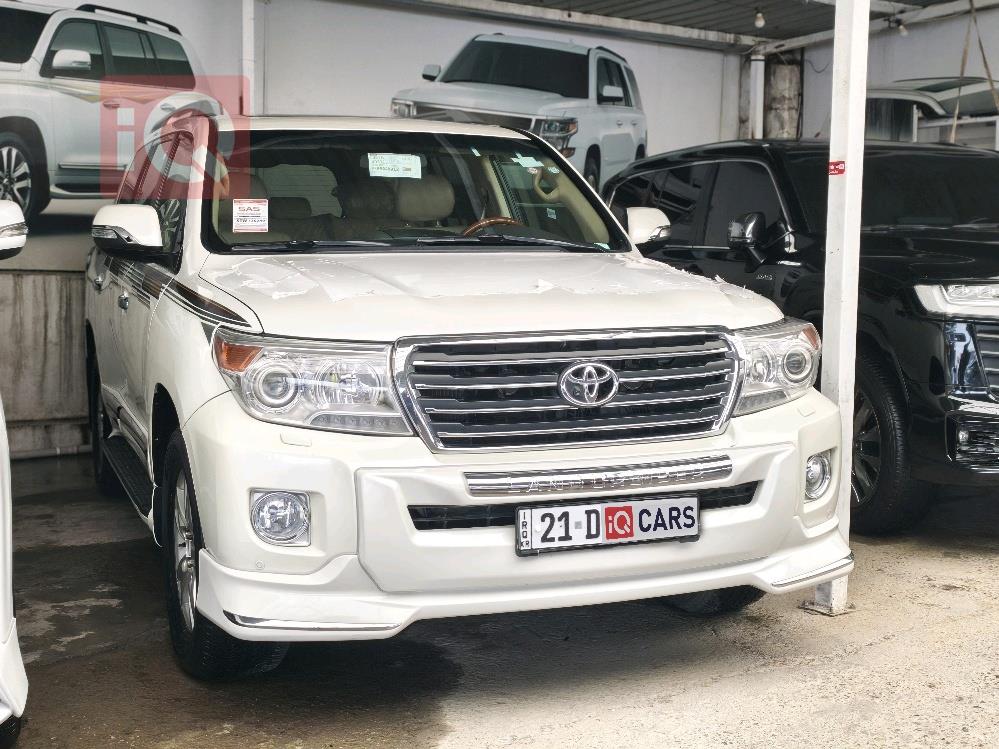 تويوتا لاندكروزر